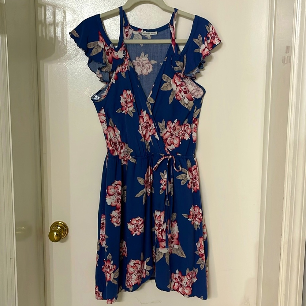 CHARLOTTE RUSE FLORAL DRESS BLUE WOMENS M RUFFLE SLEEVELESS LINED WRAP SKIRT TIE